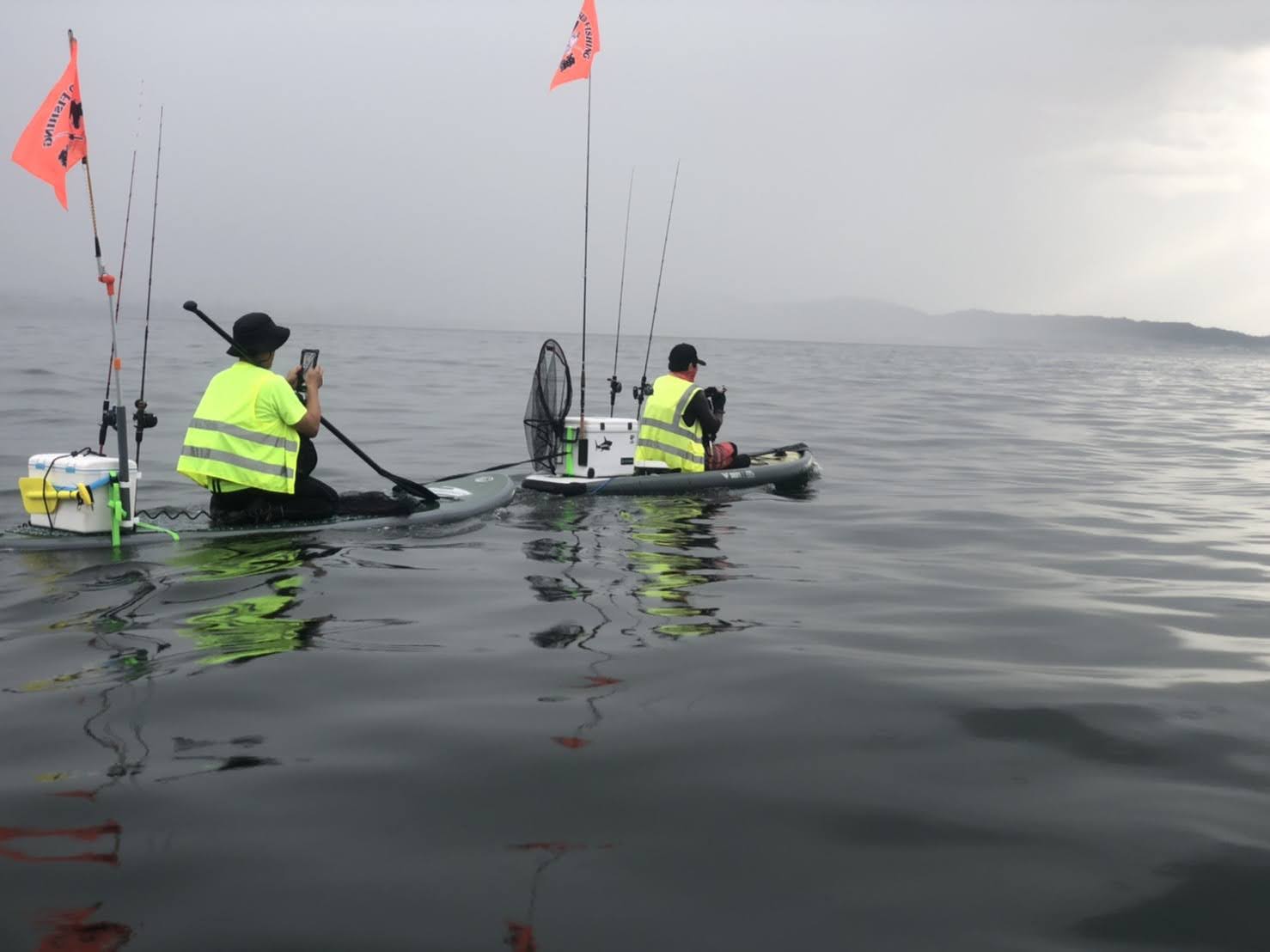 SUPフィッシングで手を負傷してBixpyJetに助けられる